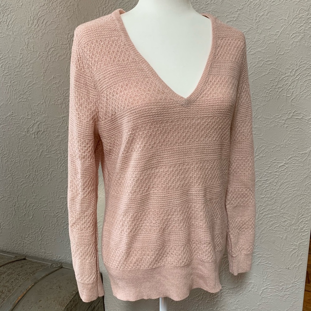 New York & Co. v neck sweater. Size: L